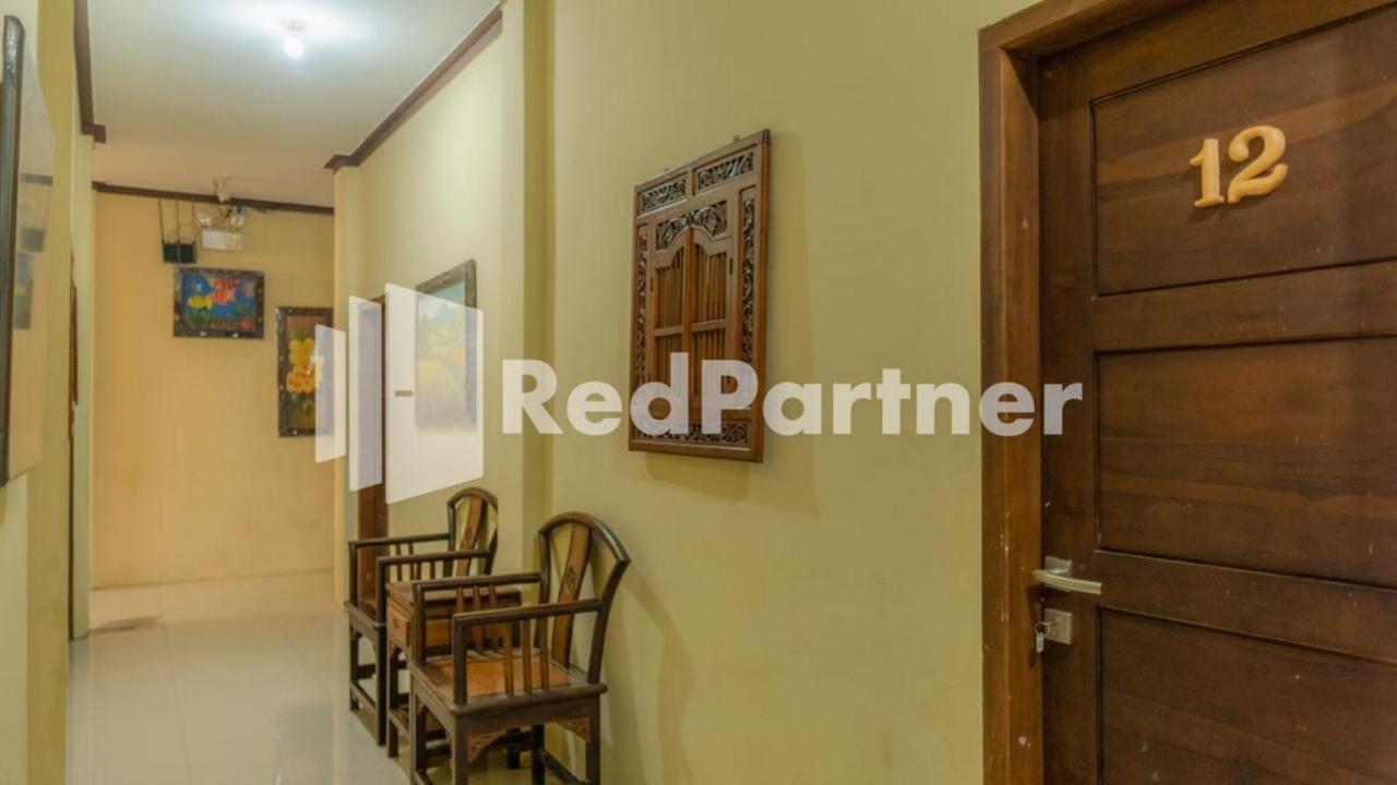 Vandhela Homestay Syariah Mitra Reddoorz Сурабая Екстер'єр фото