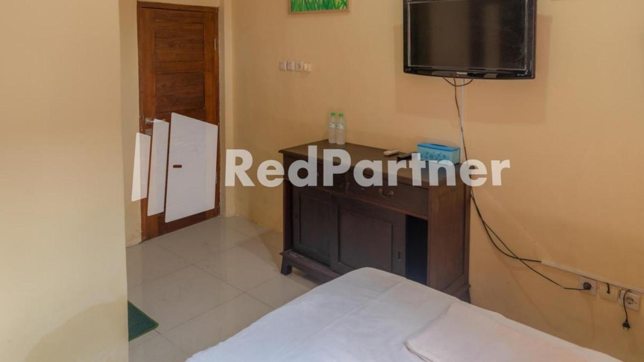 Vandhela Homestay Syariah Mitra Reddoorz Сурабая Екстер'єр фото